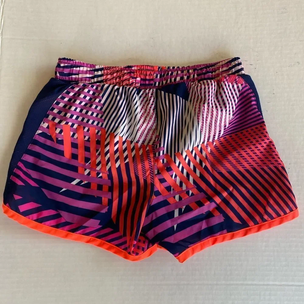 Gap Fit Multicolor Geometric Print Pull-On  Shorts‎ M